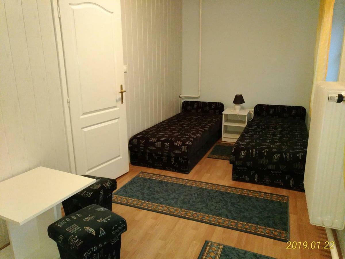 Nora Apartman Διαμέρισμα Balatonfůzfő Εξωτερικό φωτογραφία